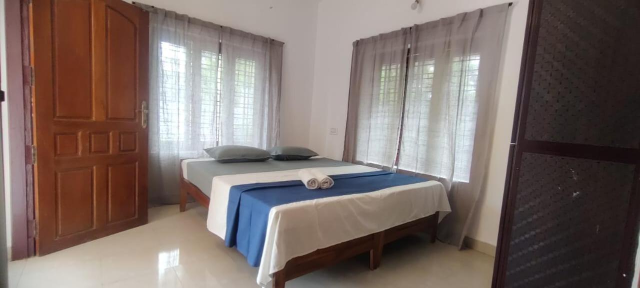 Hostel Calaila Varkala Luaran gambar