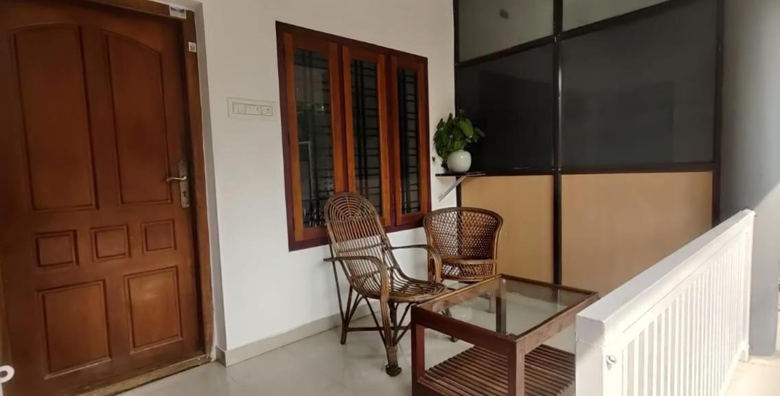 Hostel Calaila Varkala Luaran gambar