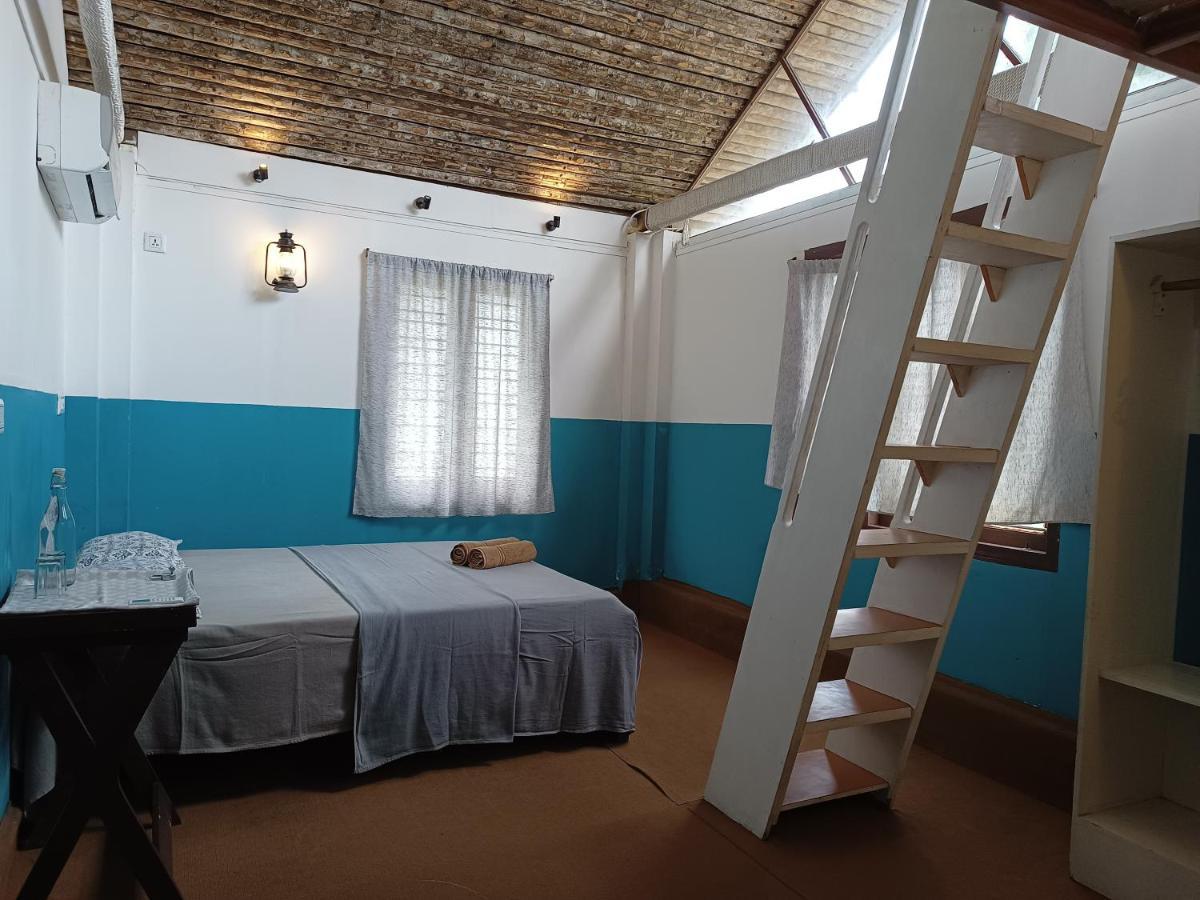 Hostel Calaila Varkala Luaran gambar
