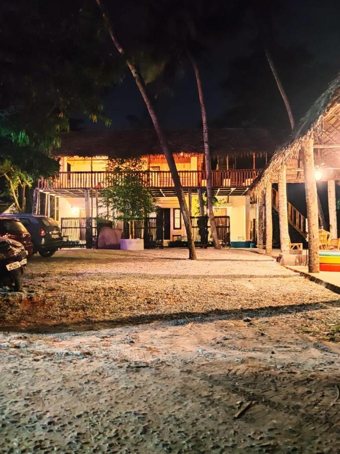 Hostel Calaila Varkala Luaran gambar