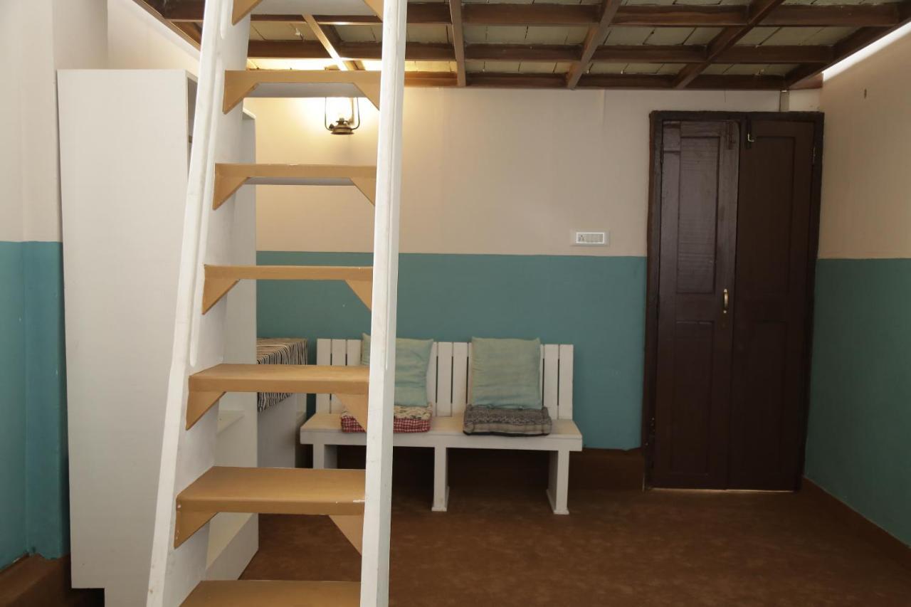 Hostel Calaila Varkala Luaran gambar
